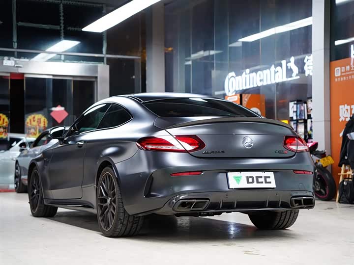 Photo 2 - Mercedes-Benz C-Class AMG