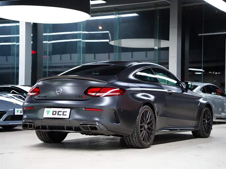 Photo 7 - Mercedes-Benz C-Class AMG