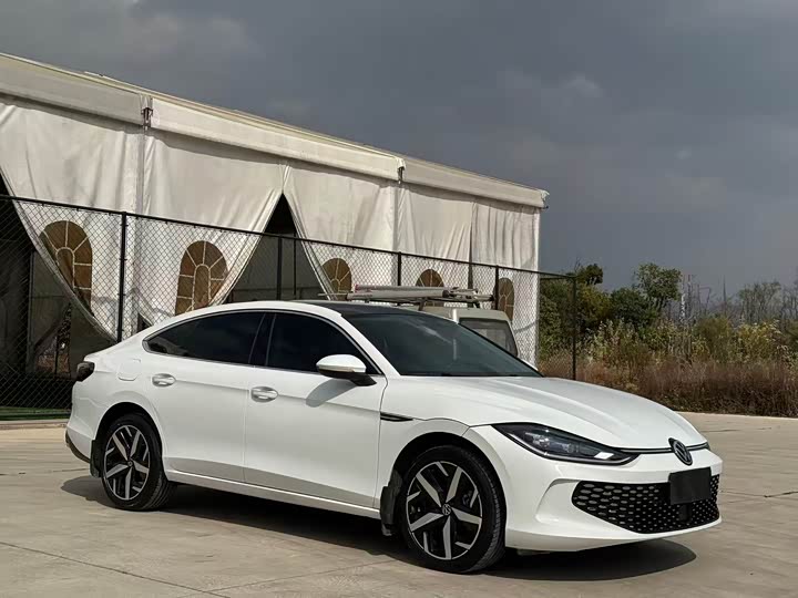 Фото 3 - Volkswagen Lamando L
