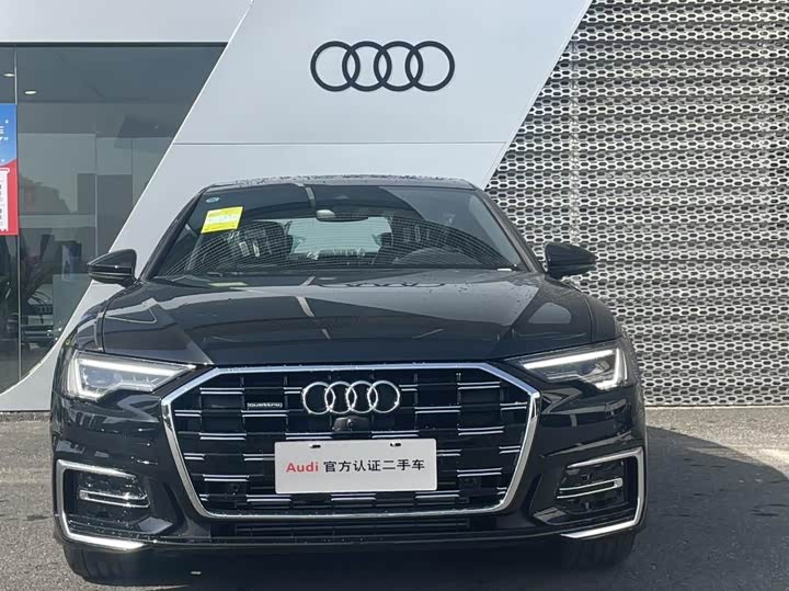 Фото 2 - Audi A6L