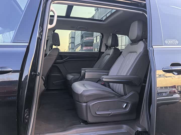 Фото 3 - Volkswagen Viloran