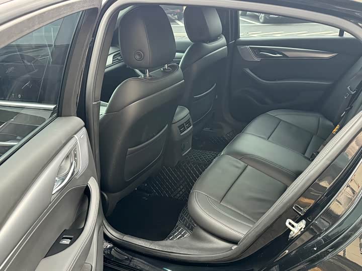 Photo 8 - Cadillac CT5