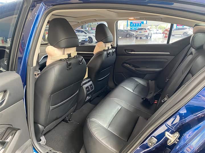 Фото 5 - Nissan Teana