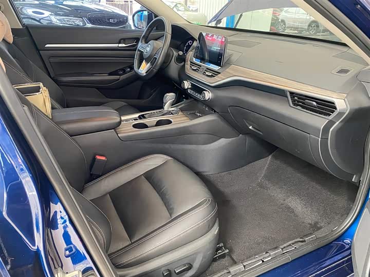 Фото 7 - Nissan Teana