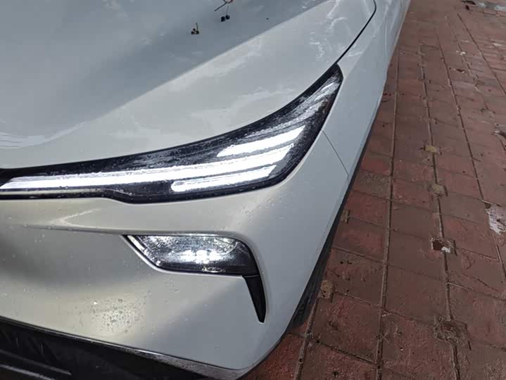 Фото 5 - Bestune 03