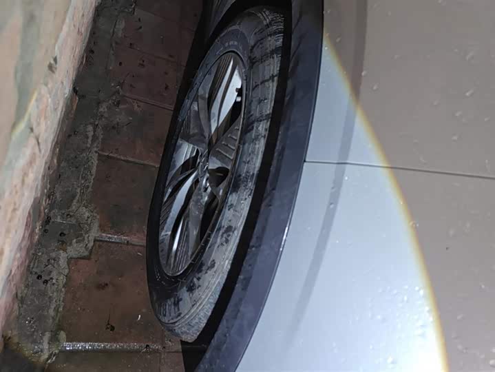 Фото 6 - Bestune 03