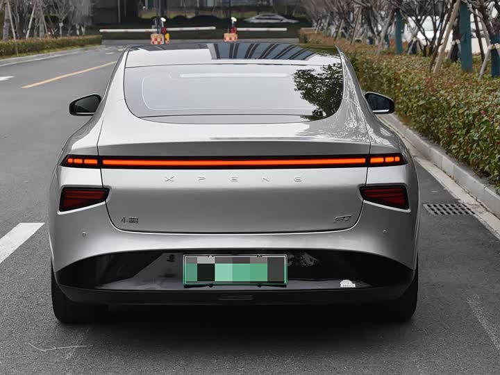 Фото 5 - XPeng P7