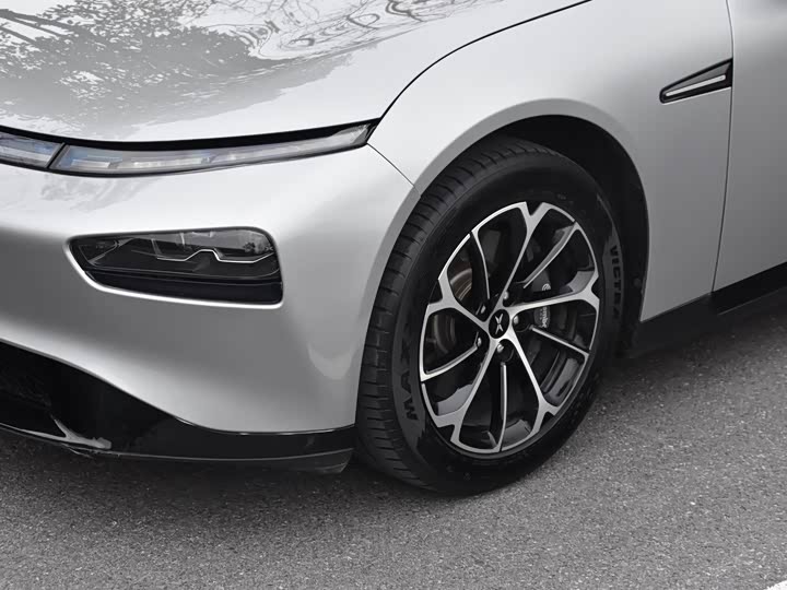 Фото 6 - XPeng P7