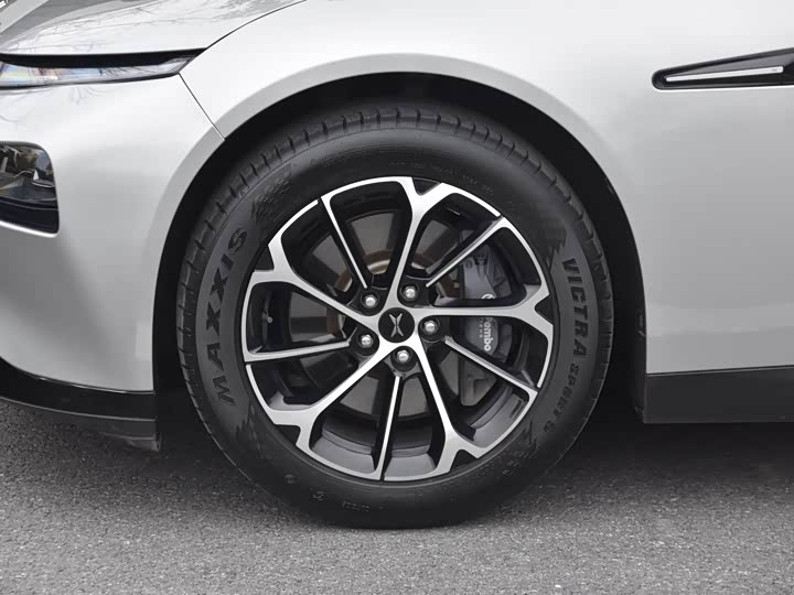 Фото 7 - XPeng P7