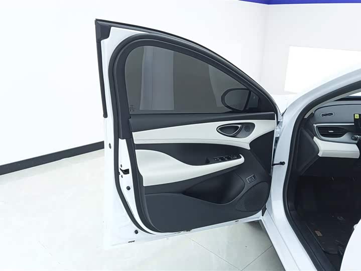 Фото 7 - BYD Seal 05 DM-i Hybrid