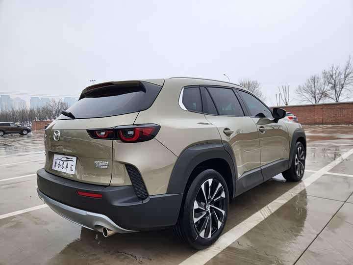 Фото 4 - Mazda CX-50