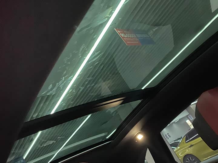 Фото 8 - Porsche Macan