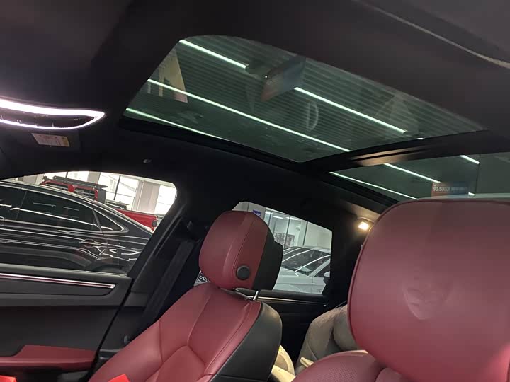 Фото 9 - Porsche Macan