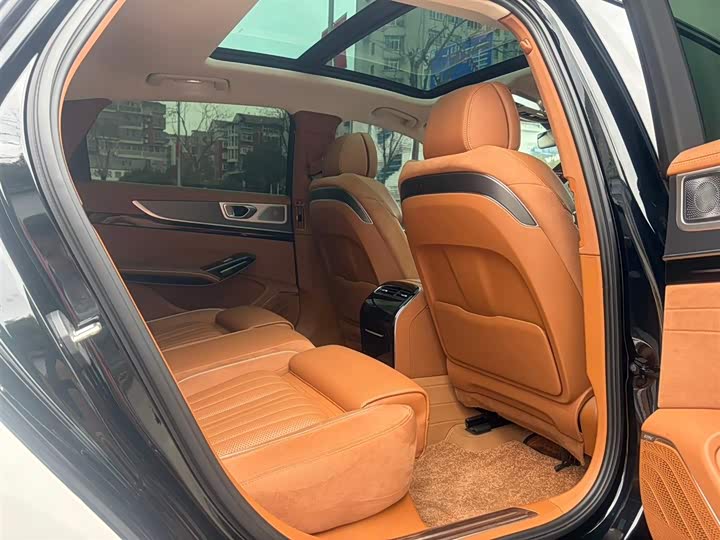 Фото 9 - Hongqi H9