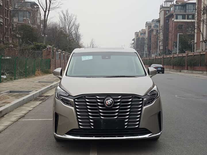 Фото 2 - Buick GL8 ES