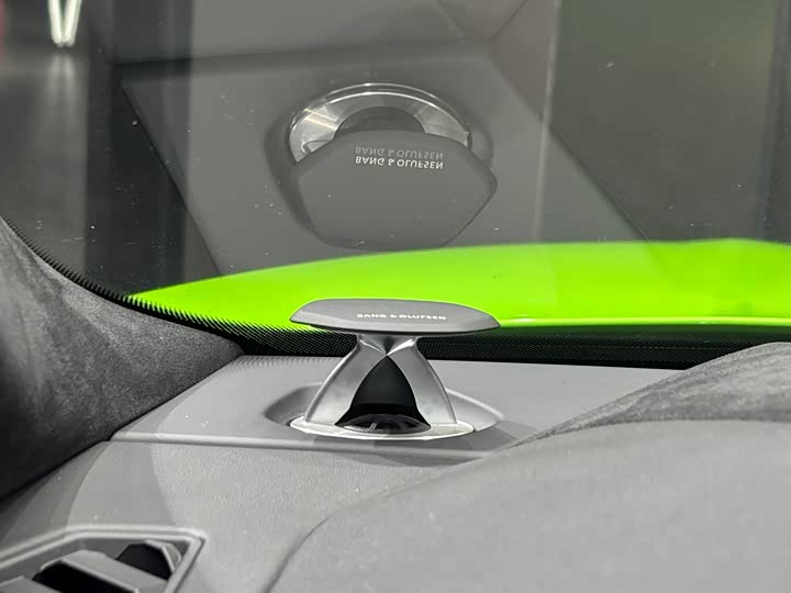 Фото 7 - Lamborghini Urus