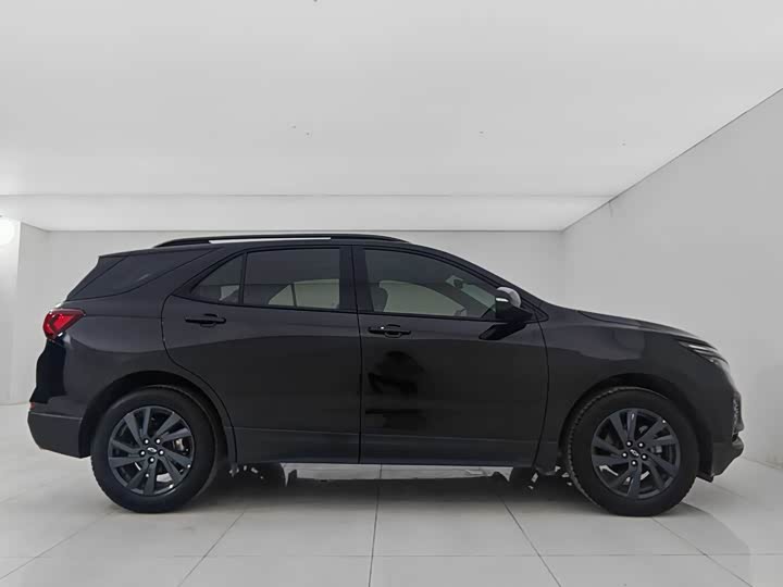 Фото 8 - Chevrolet Equinox