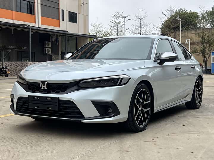 Фото 2 - Honda Civic