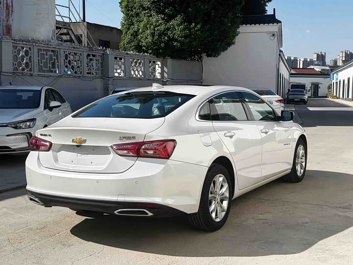 Фото 6 - Chevrolet Malibu XL