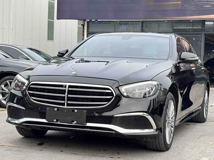 Photo 2 - Mercedes-Benz E-Class