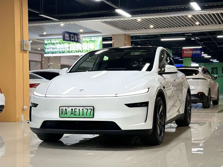 Фото 2 - Tesla Model Y