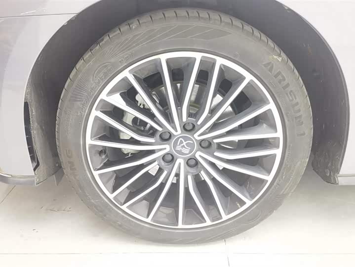 Фото 6 - BYD Han