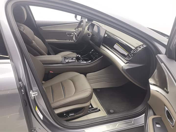 Фото 8 - BYD Han