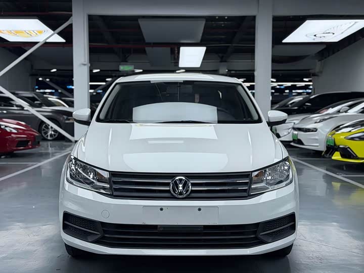 Photo 1 - Volkswagen Santana