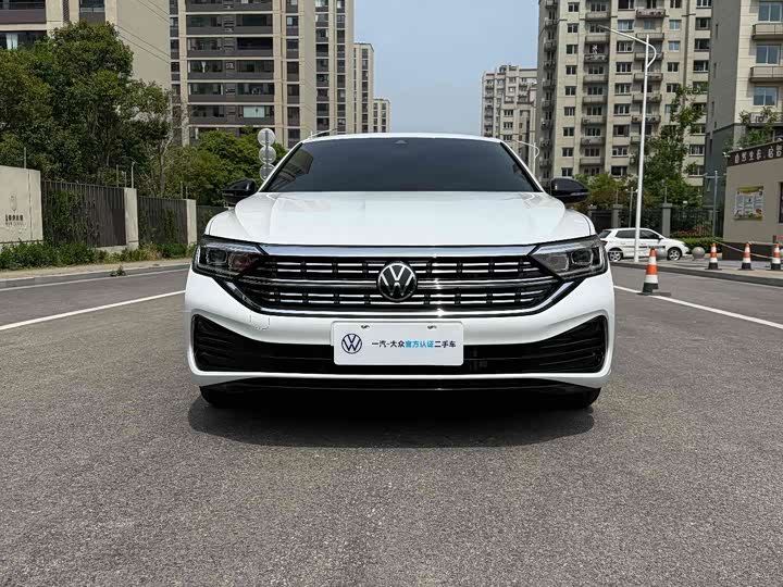 Фото 3 - Volkswagen Sagitar L