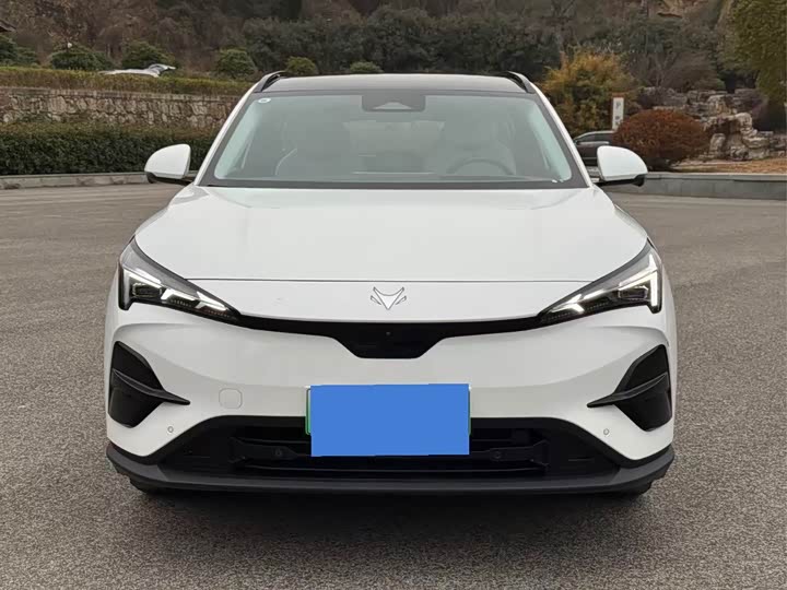 Фото 2 - BAIC Arcfox Alpha T5