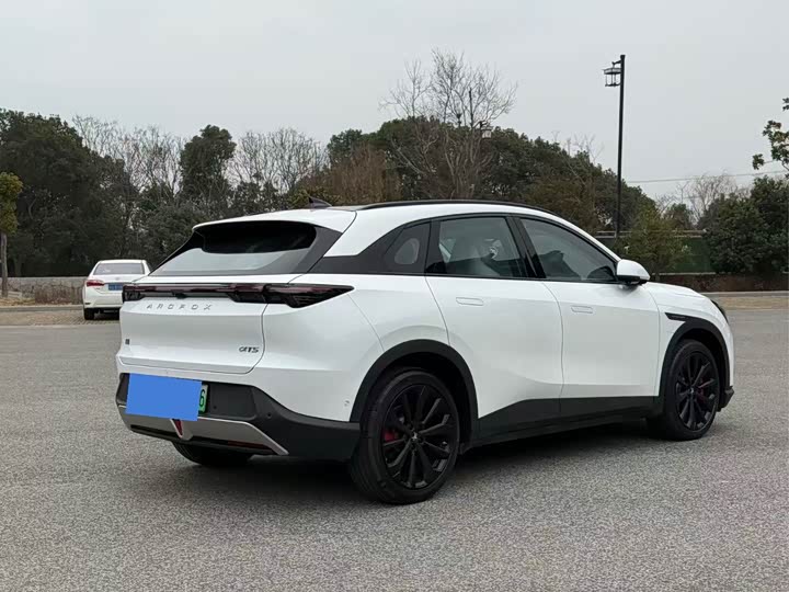 Фото 4 - BAIC Arcfox Alpha T5