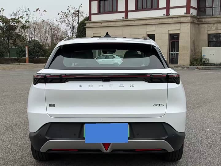 Фото 5 - BAIC Arcfox Alpha T5