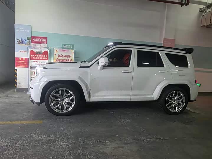 Фото 3 - Tank 700 Hybrid