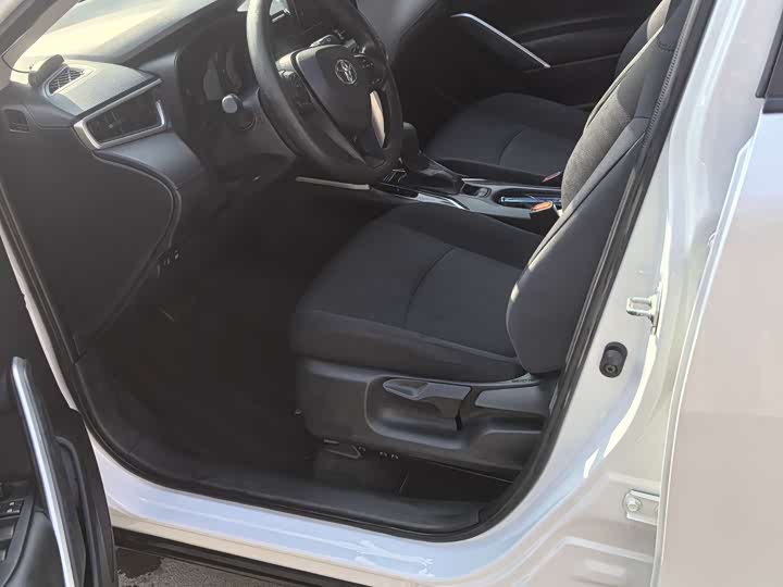 Фото 4 - Toyota Corolla Cross