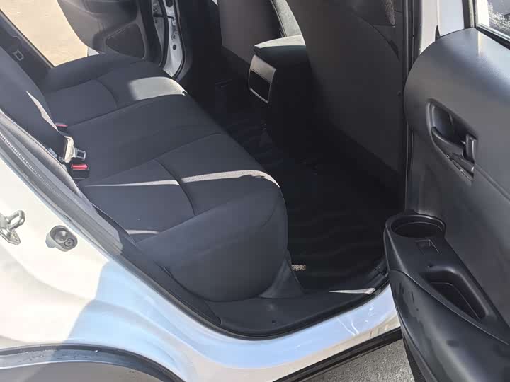 Фото 7 - Toyota Corolla Cross