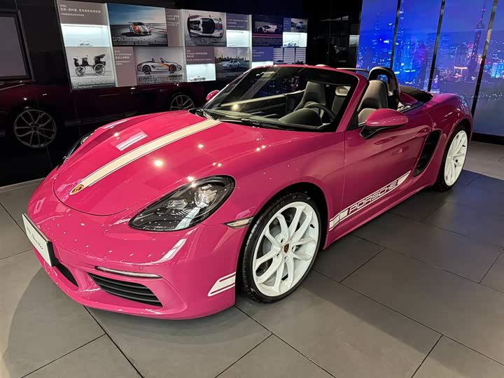 Photo 1 - Porsche 718