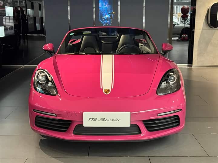 Photo 4 - Porsche 718