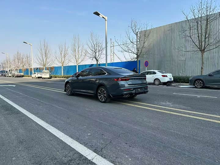 Фото 9 - Geely Preface