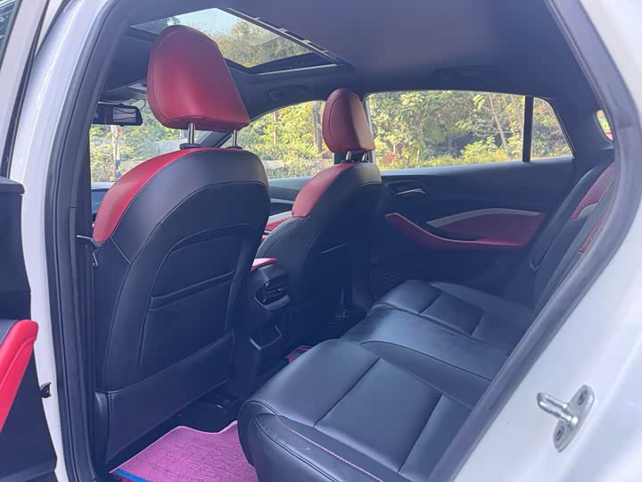 Фото 7 - MG Motor 5