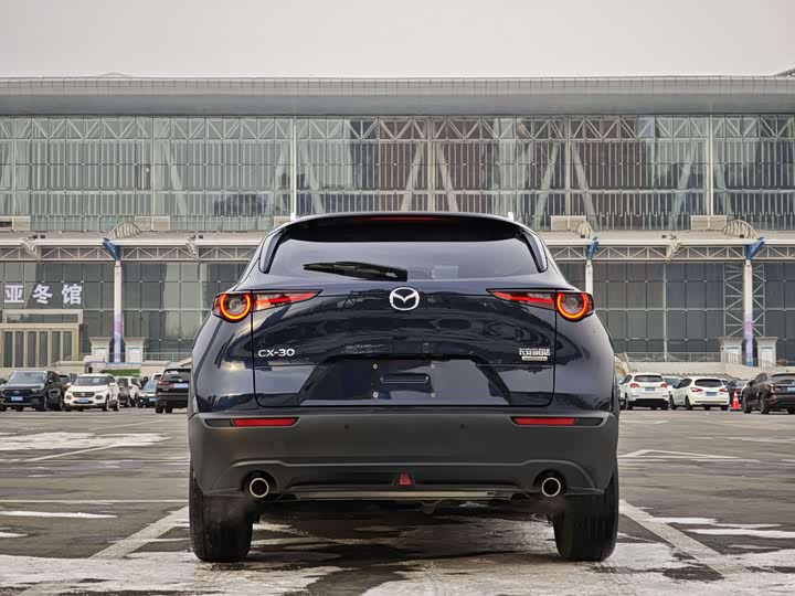 Фото 8 - Mazda CX-30
