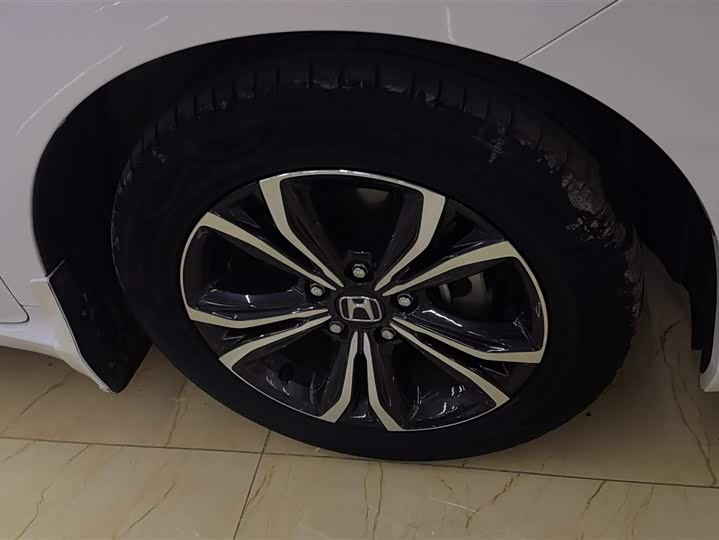 Фото 6 - Honda Envix