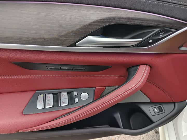 Фото 7 - BMW 5 Series