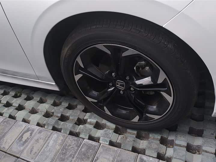 Фото 6 - Honda Civic