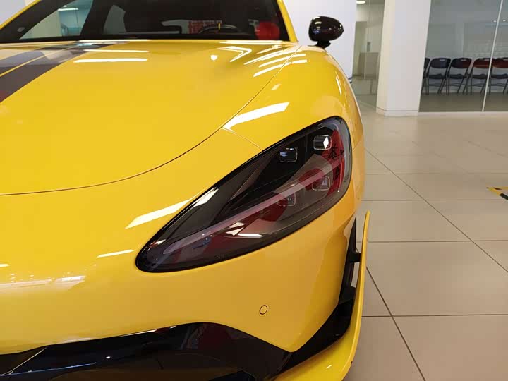 Фото 6 - Xiaomi SU7 Ultra