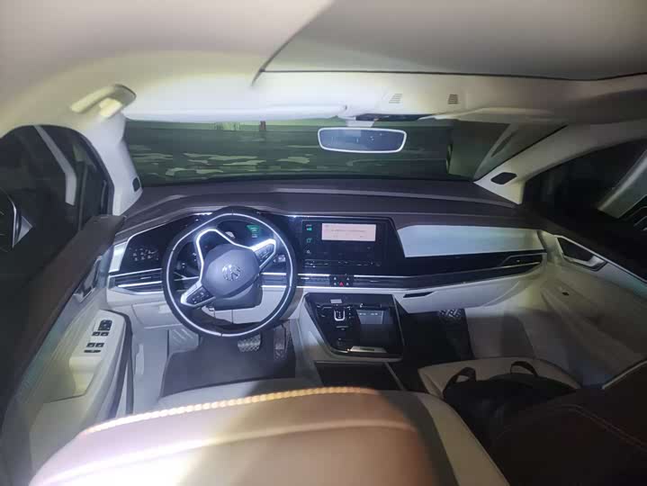 Фото 3 - Volkswagen Talagon