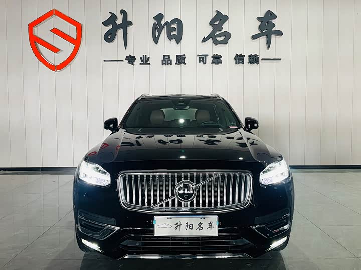 Фото 2 - Volvo XC90