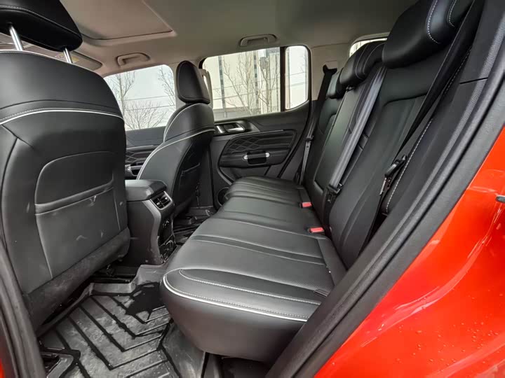 Фото 6 - Tank 300