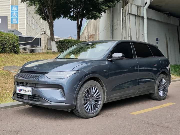 Фото 1 - Leapmotor C11