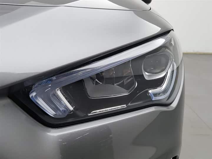 Photo 7 - Mercedes-Benz CLA-Class