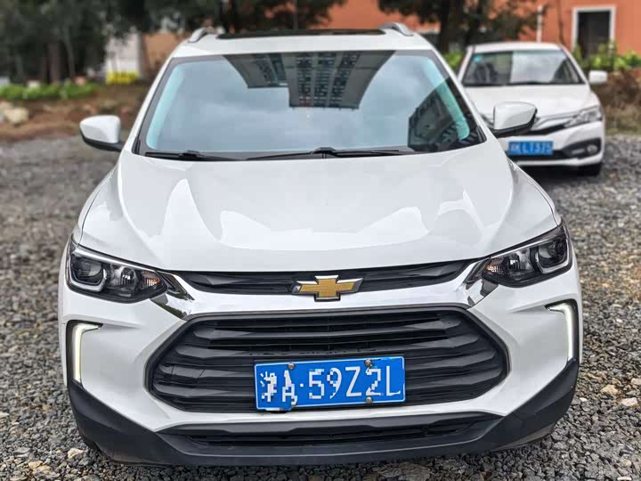 Фото 2 - Chevrolet Tracker